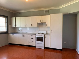 View profile: Well priced Flat in Lovely Residential Area!