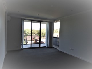 View profile: Modern Apartment - 5 Minutes Walk to Station