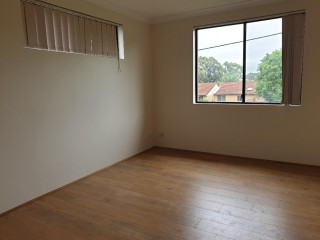 View profile: Recently Painted & Flooring! Stroll to Station!