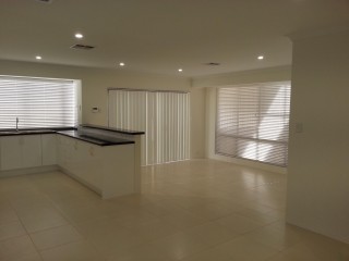 View profile: Outstanding 'Just Like Brand New'- 4 Bedroom Family Home