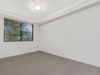 View profile: Recently Renovated! Stroll to Station! Air Conditioned!