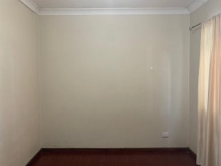 View profile: Freshly painted apartment!!! One Minute to Station!!