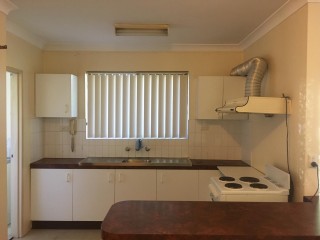 View profile: Value Plus!!  $300 per week in popular street.