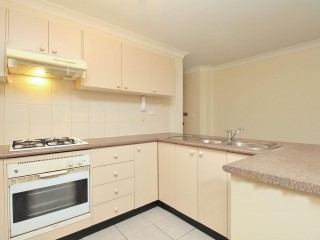 View profile: Stroll to Shops! Walk to Station!