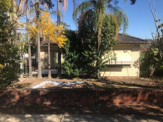 Cheapest Rent in Toongabbie!