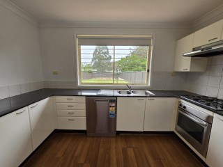 View profile: Newly Renovated 4 Bedroom Westmead Duplex