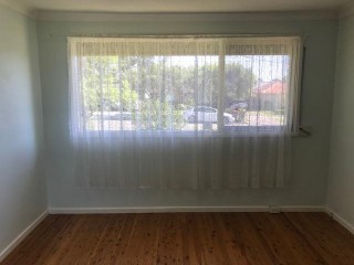 View profile: Lovely Three Bedroom Home!!