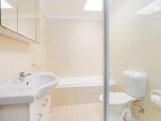 View profile: Fabulous spacious top floor unit in the heart of Wentworthville – boasts location and security!