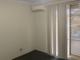 View profile: 3 Bedrooms! 2 Bathrooms! Walk to Station!