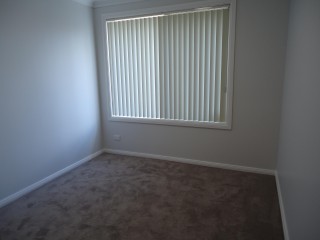 View profile: 3 Bedrooms! Walk to Station!