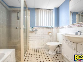 View profile: Massive 172sqm Unit- Two bathrooms!