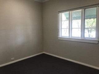 View profile: Fully Renovated 3 Bedroom House