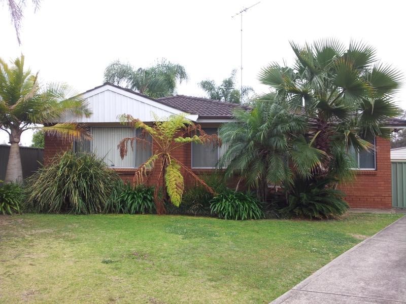 Convenient Three Bedroom House!!