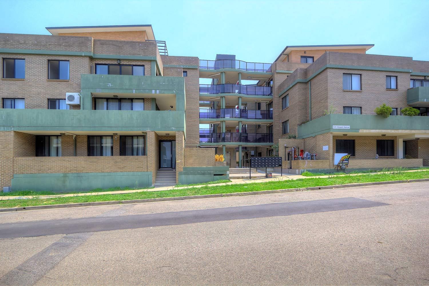 Quality Modern Unit- Near Westmead Hospital!