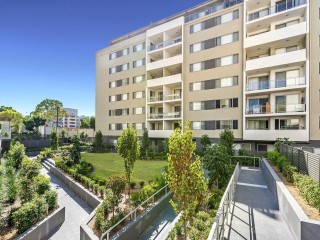 View profile: Air Conditioning & Large Balcony!