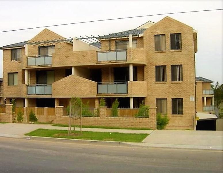 Top Quality Unit- Convenient Location!