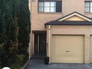 View profile: Quality 4 Bedroom Duplex!!