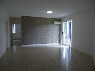 View profile: One Minute to Station- Two Bathrooms & Air Conditioning