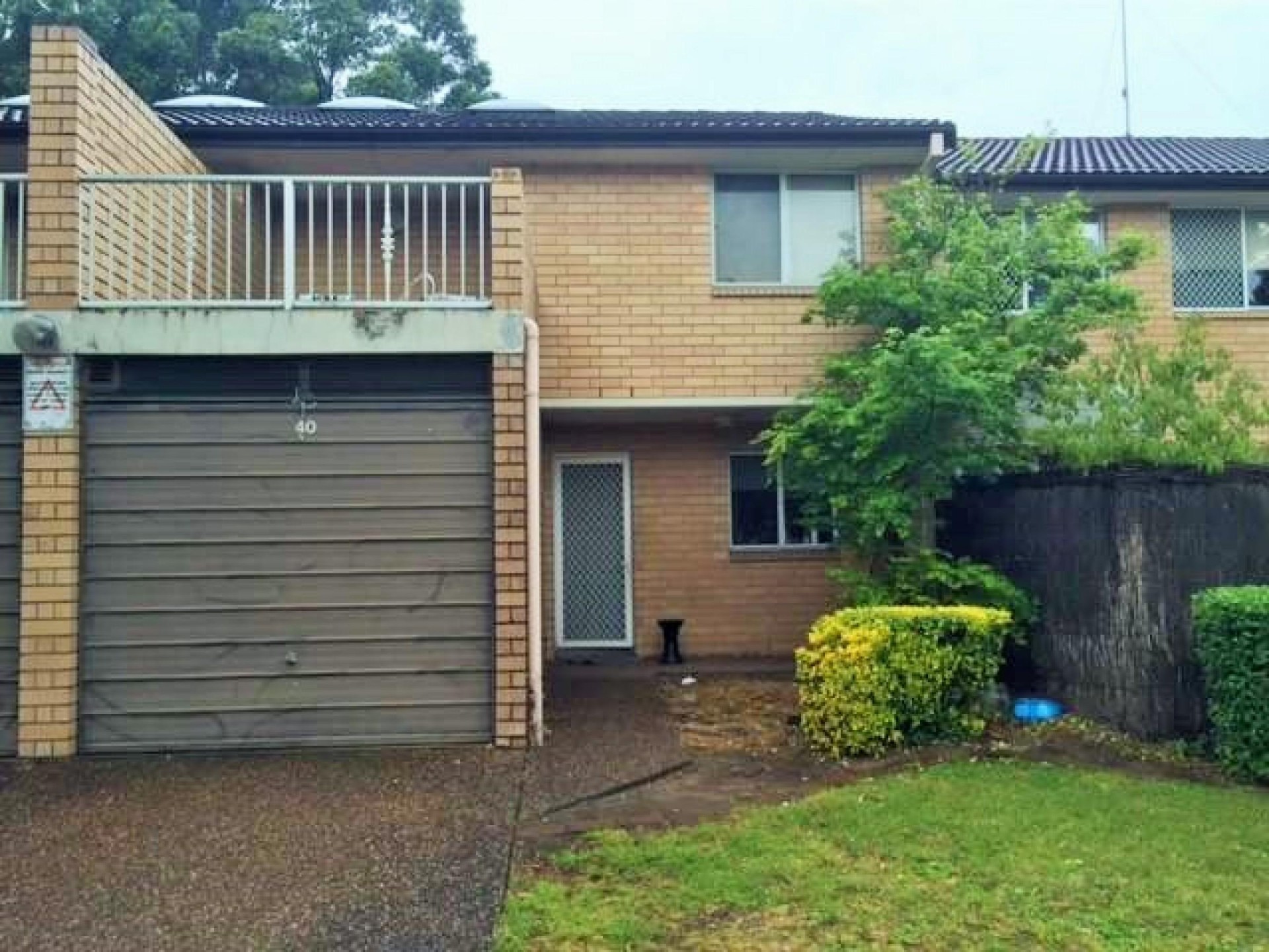 Newly renovated! 3 Bedrooms, 2 Bathrooms plus Pool & Tennis Court