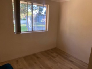 View profile: 3 Bed, 3 Toilet, Air Con, Renovated Bathrooms & Laminate floors