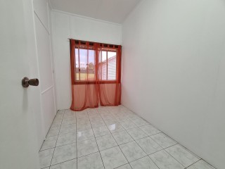 View profile: Large Four Bedroom Home & Walk to Station & Shopping Centre!