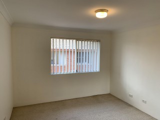 View profile: Close to Station & Woolworth's Shopping Centre