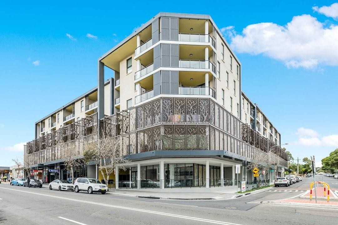2 Bedroom & 2 Bathrooms with secure parking!