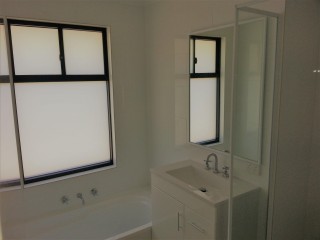 View profile: Outstanding 'Just Like Brand New'- 4 Bedroom Family Home
