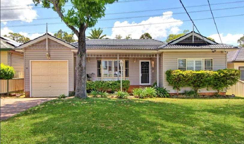 Inground Pool & BBQ Entertaining Area! Spacious Home!