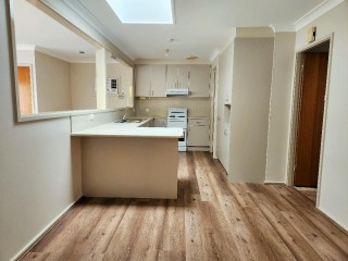 View profile: Spacious Family Home Close to Schools & Shopping Centre