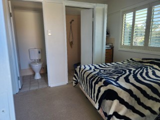 View profile: Cheap Flat- 10 Minutes Walk to Station