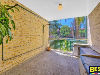 View profile: Outstanding Location! Walk to Station!