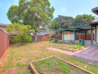 View profile: Outstanding Location! 10 Minute Walk to Station