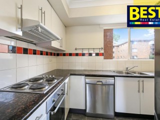 View profile: Spacious 3 Bedroom Unit with Air-conditioning!!