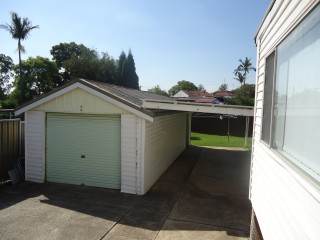 View profile: Beautiful home conveniently located within popular school catchments!