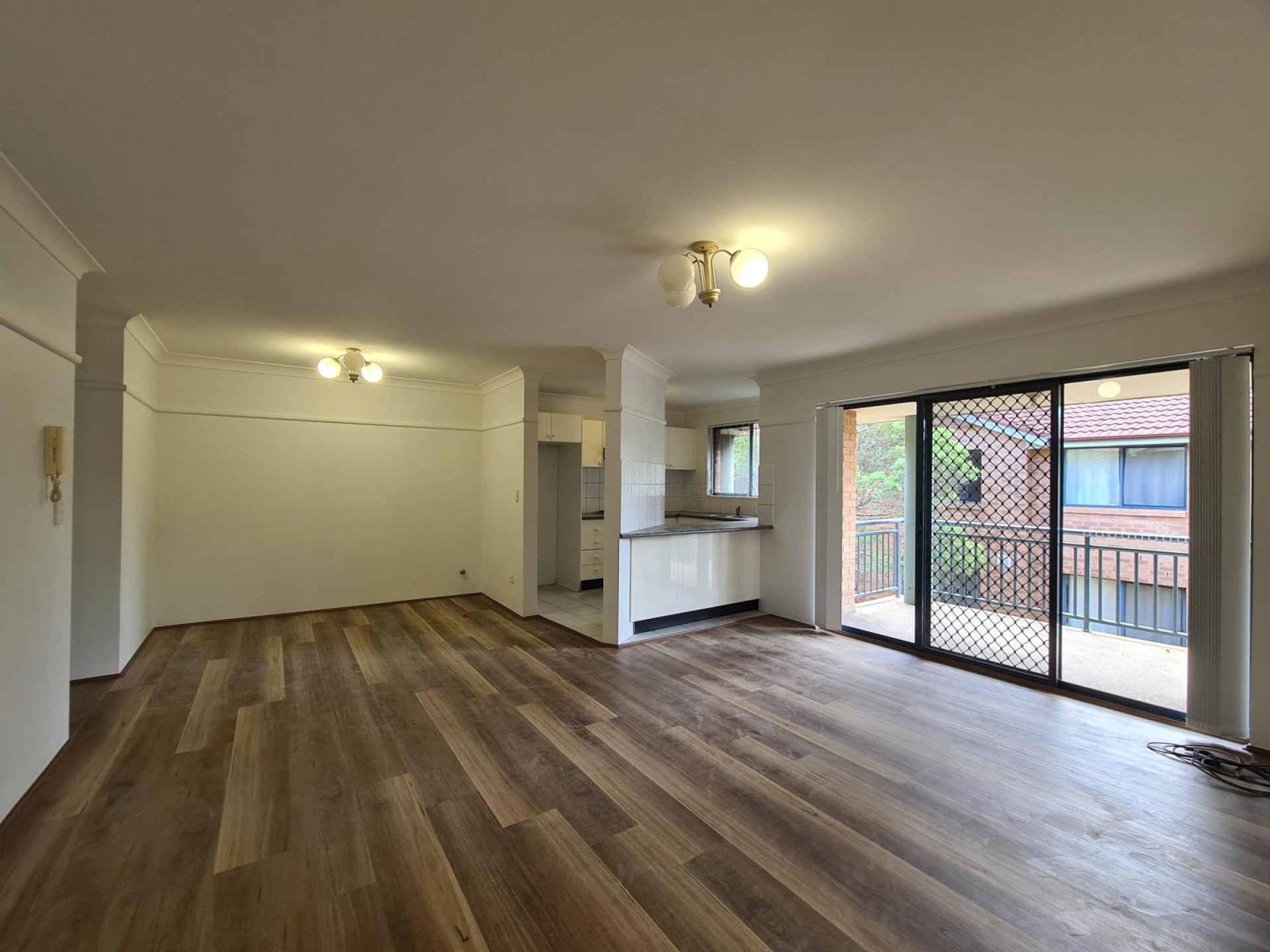 3 Bedrooms! 2 Bathrooms!