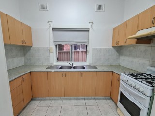 View profile: Large Four Bedroom Home & Walk to Station & Shopping Centre!
