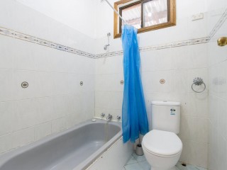 View profile: Three Bedrooms & Excellent Location!!