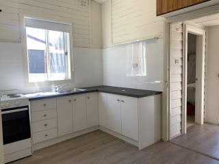 View profile: Spotless Renovated Half House- Excellent Location!