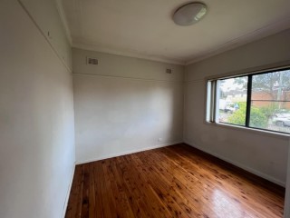 View profile: Convenient Location! 3 Bedrooms! Air Conditioning!