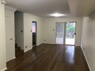 View profile: 3 Bedrooms! 2 Bathrooms! Pool & Tennis Court in Complex!