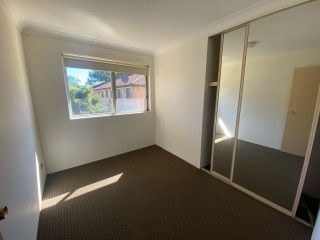 View profile: Walk to Station! 3 Bedroom Townhouse!