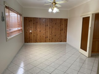 View profile: Large Family Home! Water Included!