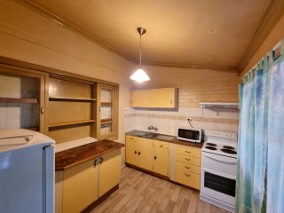View profile: Very Convenient Location & Water is included in rent! New carpet and Lino JUST installed!