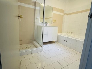 View profile: Ten Minutes Walk to Station!