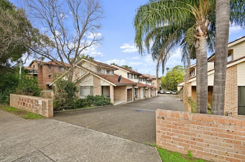 Best Value Townhouse, Walk to Station