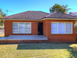 View profile: Renovated 3 Bedroom