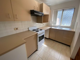 View profile: 3 Bedrooms! 2 Bathrooms! Pool & Tennis Court in Complex!