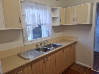 View profile: 3 Bedroom home plus study in convenient location