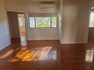 View profile: 3 Bedroom home plus study in convenient location